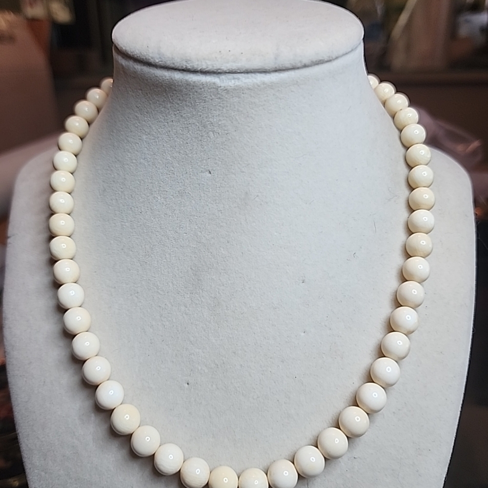 Vintage hand carved bovine bone beaded necklace